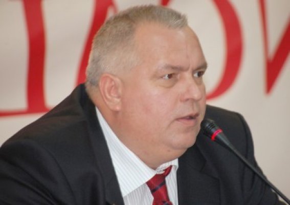 Nicuşor Constantinescu face referendum să consulte constănţenii pe proiectul PDL